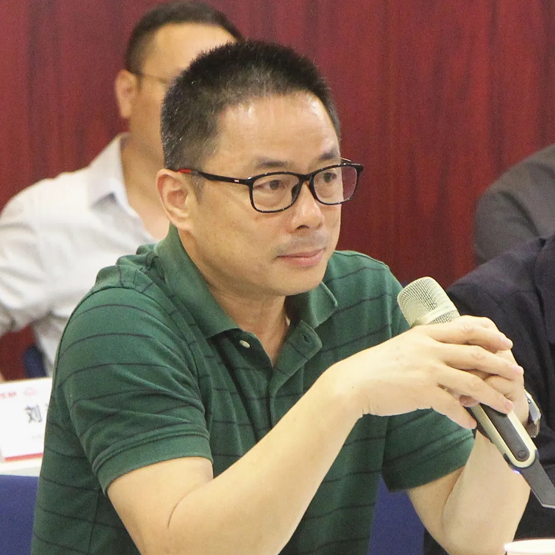 彭永坚总裁向来宾介绍GVSk8凯发
